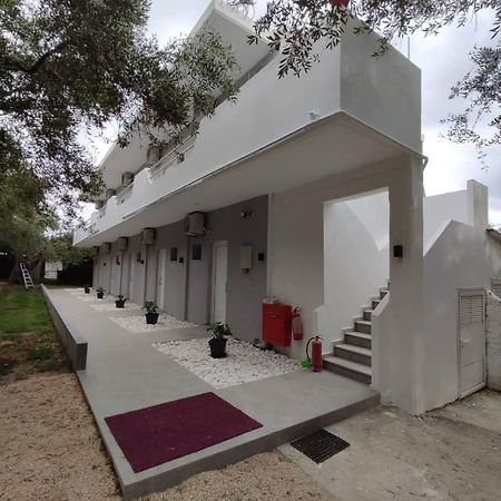 Camping Corali & Apartments Ríza Exteriör bild